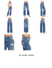 Load image into Gallery viewer, HIGH WAIST STRAIGHT LEG MEDIUM WASH DENI