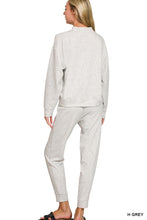 Load image into Gallery viewer, Scuba Mock Neck Pullover & Joggers Set