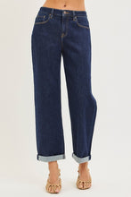 Load image into Gallery viewer, Slouchy Cropped Boyfriend Jeans With Cuf