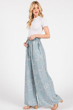 Load image into Gallery viewer, Paisley Print Wide-leg Pants