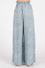 Load image into Gallery viewer, Paisley Print Wide-leg Pants