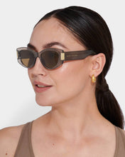Load image into Gallery viewer, KATIE LOXTON RIMINI SUNGLASSES | Mink