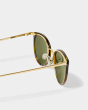 Load image into Gallery viewer, KATIE LOXTON SANTORINI SUNGLASSES | Gradient Black To