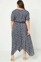 Load image into Gallery viewer, Plus Floral Ruched Waist Maxi Dress
