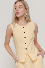Load image into Gallery viewer, Round Neck Linen Effect Vest
