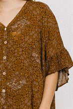Load image into Gallery viewer, Ethnic Print Oversized Blouse
