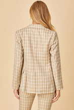 Load image into Gallery viewer, GINGHAM PRINT JACKET
