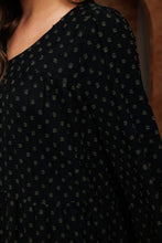 Load image into Gallery viewer, Dotted Jacquard Tired Dress
