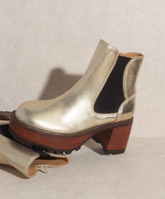 Load image into Gallery viewer, Dorothy Metallic Platform Chelsea Boots
