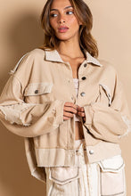 Load image into Gallery viewer, Contrast corduroy detail button down shacket
