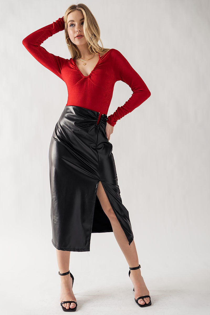 VEGAN LEATHER SLIT HORSESHOE BUCKLE LONG SKIRT