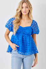 Load image into Gallery viewer, Sweetheart Neck Top w Bubble Sleeve
