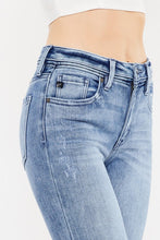 Load image into Gallery viewer, MID RISE RAW HEM ANKLE SKINNY JEANS
