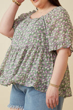 Load image into Gallery viewer, Plus Smock Detail Floral Tiered Top
