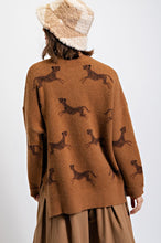 Load image into Gallery viewer, PLUS CHEETAH PATTERNED SWEATER
