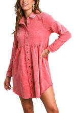 Load image into Gallery viewer, Mineral Wash Collared Tiered Button Down
