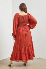 Load image into Gallery viewer, PLUS LONG SLEEVE TEIRED MAXI DRESS
