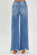 Load image into Gallery viewer, [RDP5529 ] HIGH RISE FRAYED HEM WIDE LEG JEANS
