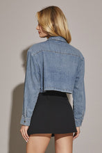 Load image into Gallery viewer, SQUARE POCKETED CROP DENIM SHACKET
