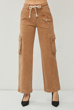 Load image into Gallery viewer, PLUS SIZE HIGH RISE CARGO STRAIGHT JEANS
