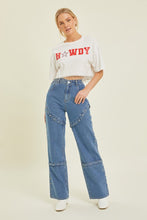 Load image into Gallery viewer, HOWDY GRAPHIC CROP TOP
