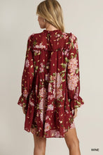 Load image into Gallery viewer, Floral Print Baby Doll Dress
