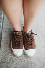 Load image into Gallery viewer, VH SUEDE AND METALLIC WEDGED SNEAKER
