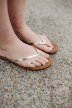 Load image into Gallery viewer, Flip-flop Slim Strap Flat Sandals
