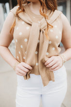 Load image into Gallery viewer, Polka dot sleeveless sweater wiith self-
