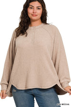 Load image into Gallery viewer, PLUS BRUSHED MELANGE HACCI HENLEY SWEATE
