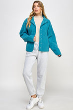 Load image into Gallery viewer, Fleece Detail Patched Side Pockets Snap
