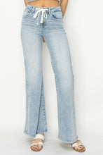 Load image into Gallery viewer, HIGH RISE FRONT DRAW STRING WIDE RELAXED JEANS
