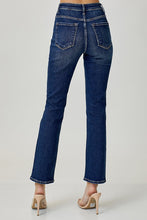 Load image into Gallery viewer, MID RISE ANKLE STRAIGHT SLIM JEANS
