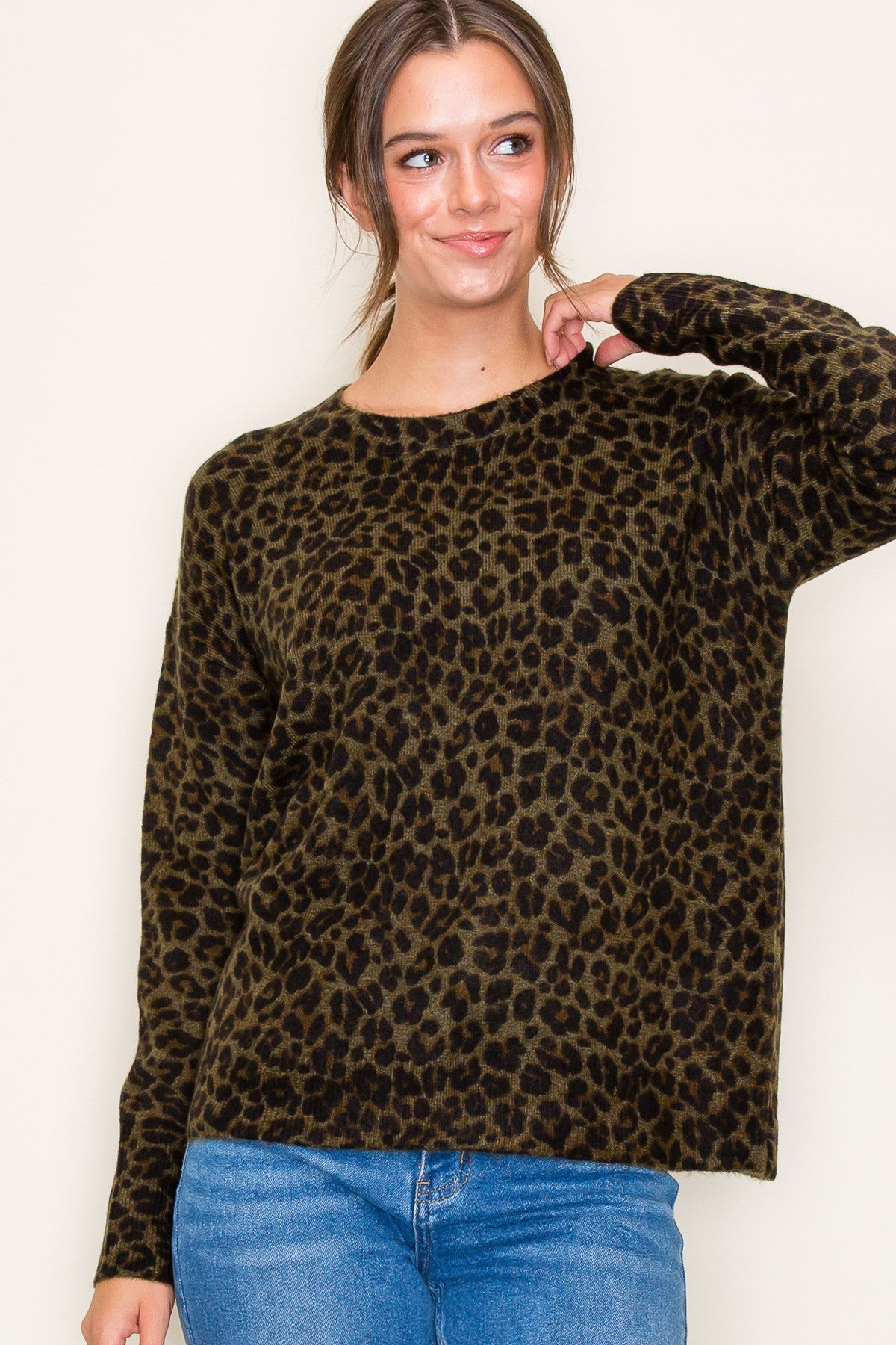 LEOPARD PRINT PULLOVER SWEATER