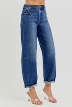 Load image into Gallery viewer, High Rise Barrel Jeans
