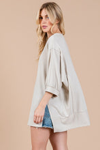 Load image into Gallery viewer, Solid Oversized Puff Sleeve Top
