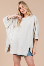 Load image into Gallery viewer, Solid Oversized Puff Sleeve Top
