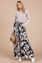 Load image into Gallery viewer, Floral Wide-Leg Pants with Pockets
