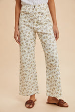Load image into Gallery viewer, Ditsy Printed Wide Leg Jeans

