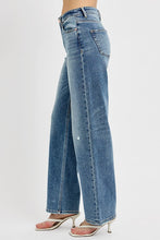 Load image into Gallery viewer, HIGH RISE WIDE LEG BAGGY JEANS
