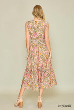 Load image into Gallery viewer, Floral Print Midi Dress with Pintuck
