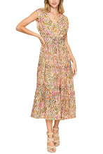 Load image into Gallery viewer, Floral Print Midi Dress with Pintuck
