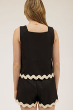Load image into Gallery viewer, Contrast Wavy Hem Sleeveless Top &amp; Short
