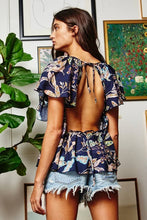 Load image into Gallery viewer, Drapey Open Back Pleated Woven Top
