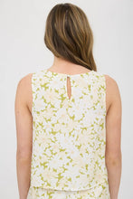 Load image into Gallery viewer, Daisy Floral Linen Tank
