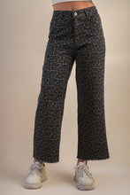 Load image into Gallery viewer, Leopard Printed Marine Straight Pants
