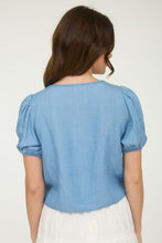 Load image into Gallery viewer, Scallop Trim Emb Detail Top
