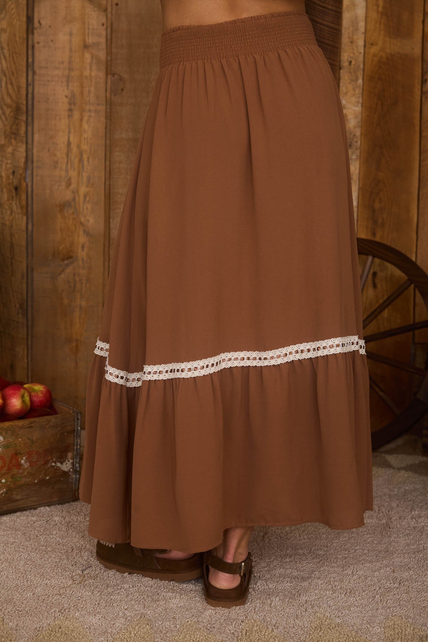Contrast Lace Trim Smocked Waist Midi Sk