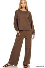 Load image into Gallery viewer, Scuba Crewneck Pullover &amp; Pants 2 Pieces

