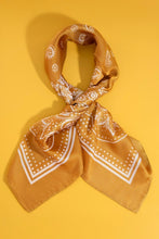 Load image into Gallery viewer, Light Paisley Design Square Bandana Scar
